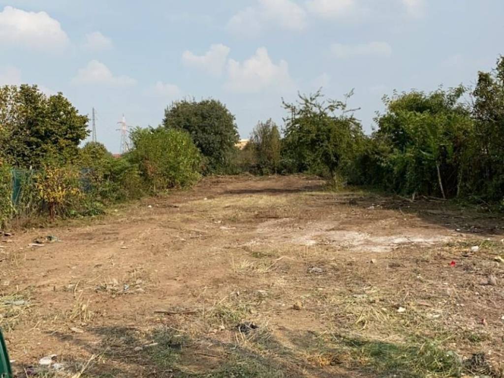 Terreno a Brugherio in Via San Maurizio al Lambro, 244 - Foto 2