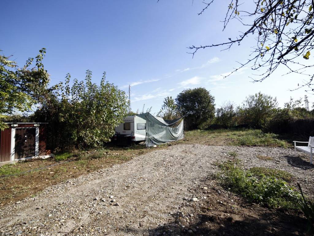 Terreno a Brugherio in Via San Maurizio al Lambro, 244 - Foto 4