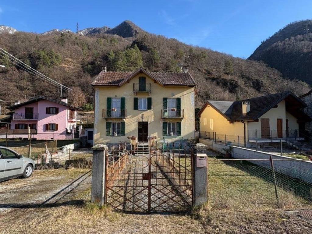 Villa a Trontano in Via Provinciale, 91 - Foto 2