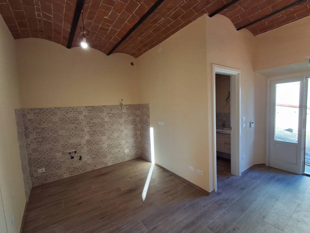 Appartamento a San giuliano terme in Via Giuseppe Viviani, 41 - Foto 2