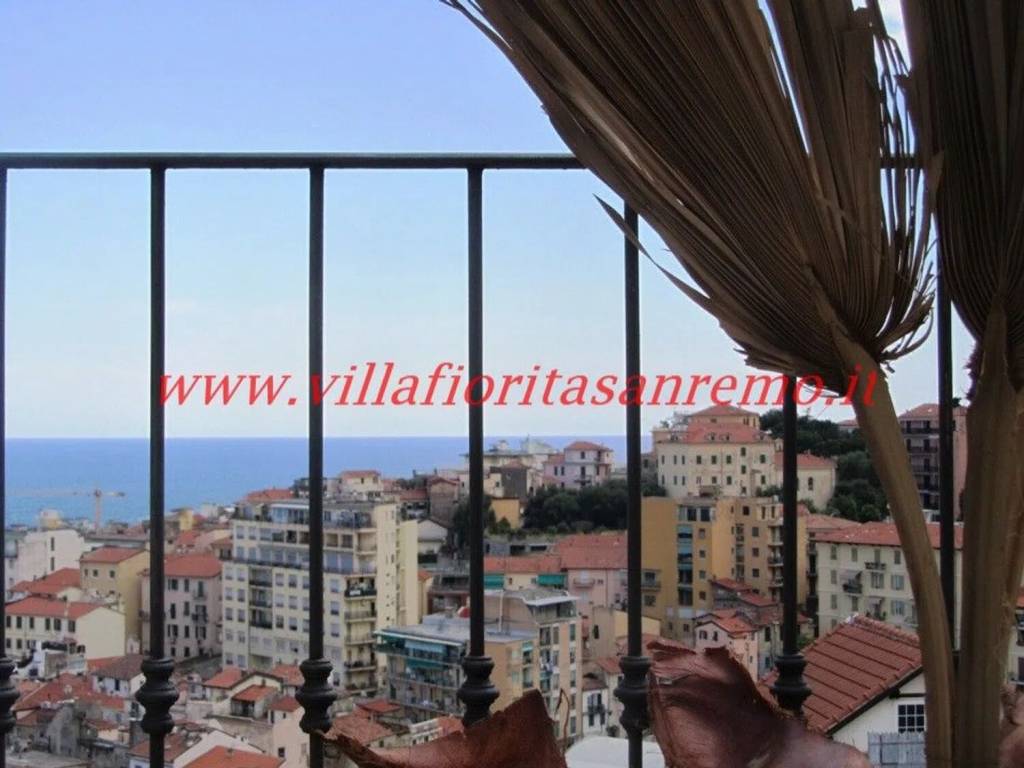 Attico / mansarda a Sanremo in Via Martini - Foto 3