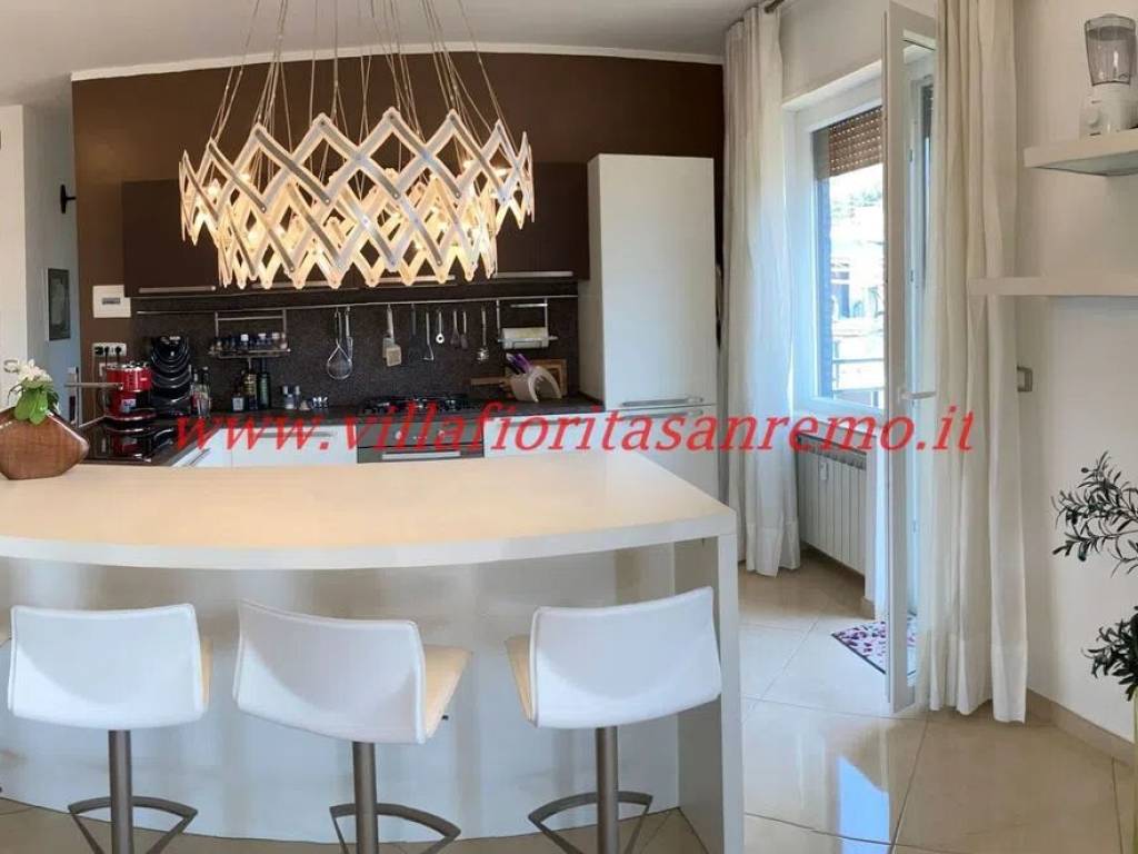 Attico / mansarda a Sanremo in Strada Borgo Tinasso - Foto 3