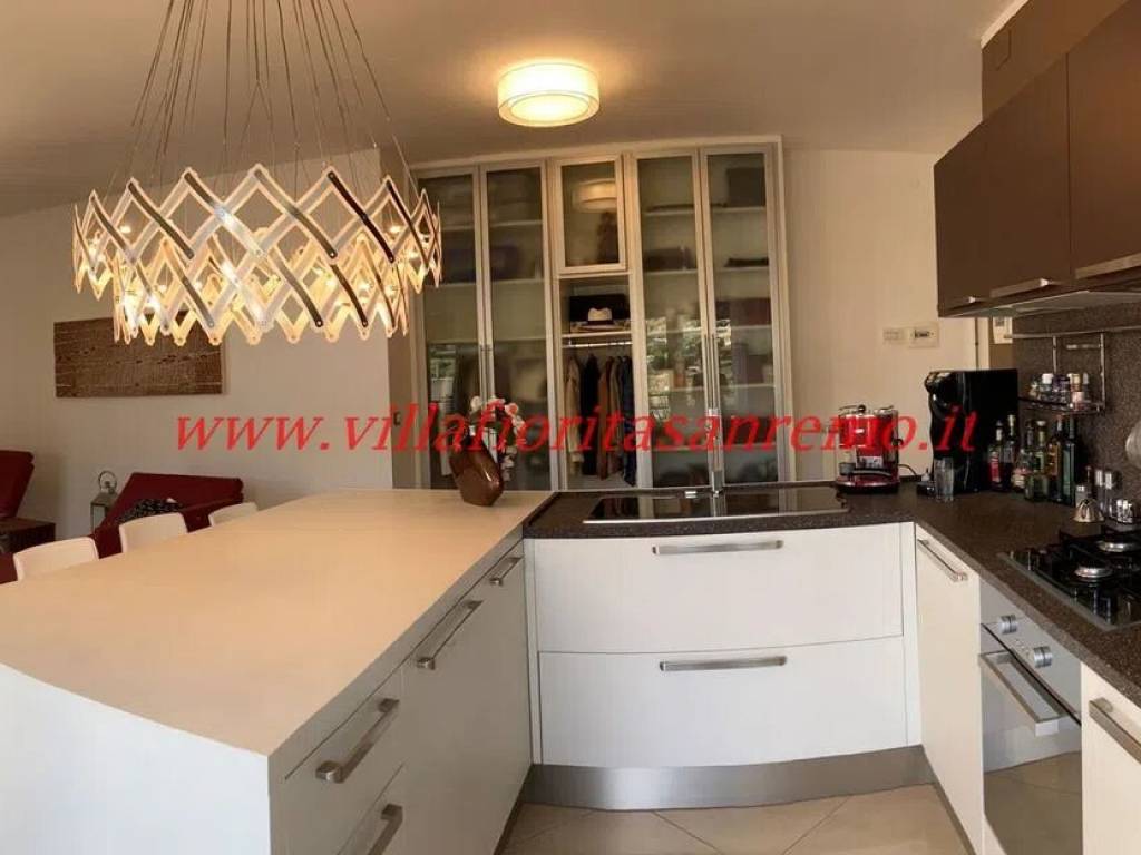 Attico / mansarda a Sanremo in Strada Borgo Tinasso - Foto 4