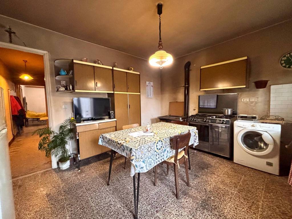 Casa indipendente a Lucca in Via Romana, 489 - Foto 2