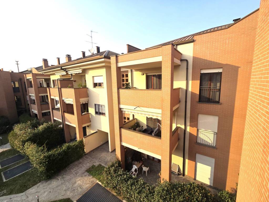Appartamento a Arcore in Via Giulio Natta, 59 - Foto 2