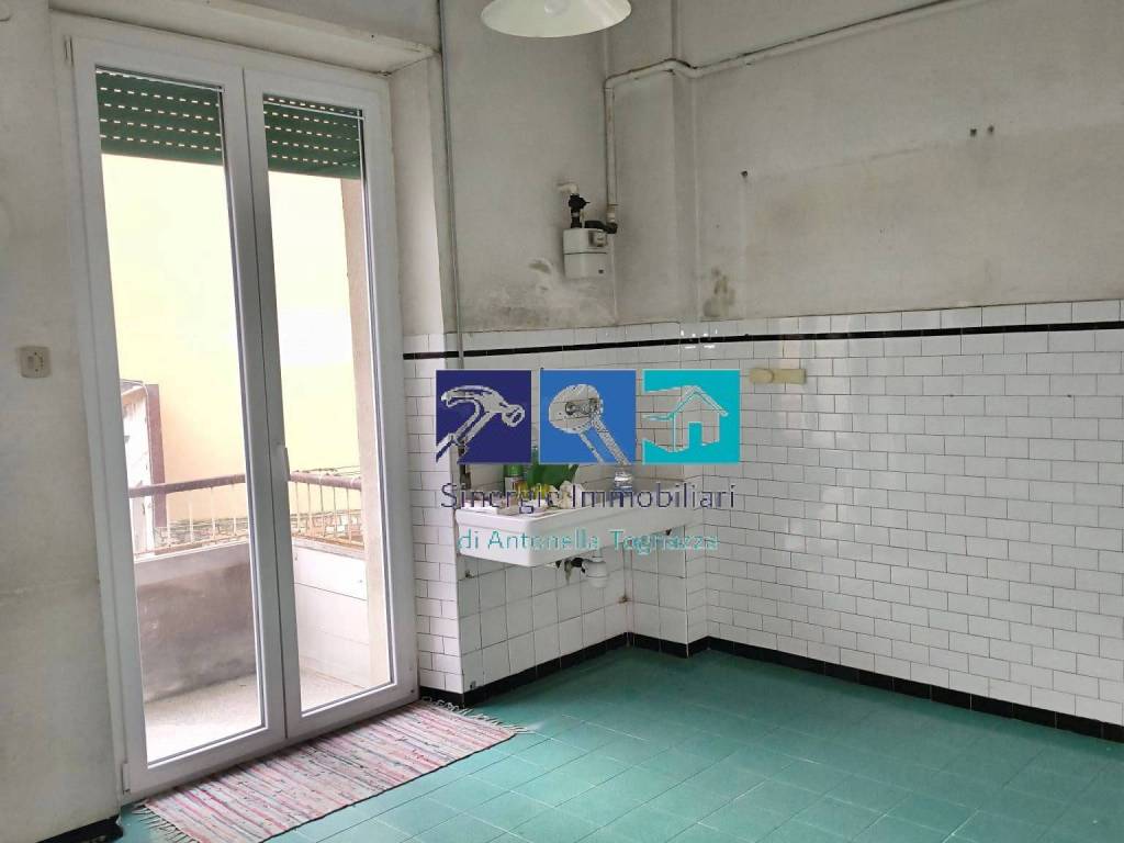 Appartamento a Ancona in Via Vittorio Veneto - Foto 2