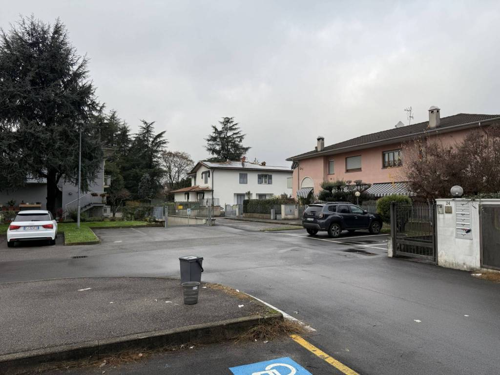 Box / garage a Brembate in Via Francesco Cucchi, 24 - Foto 3