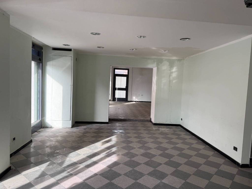 Immobile a Luisago in piazza della stazione - Foto 2