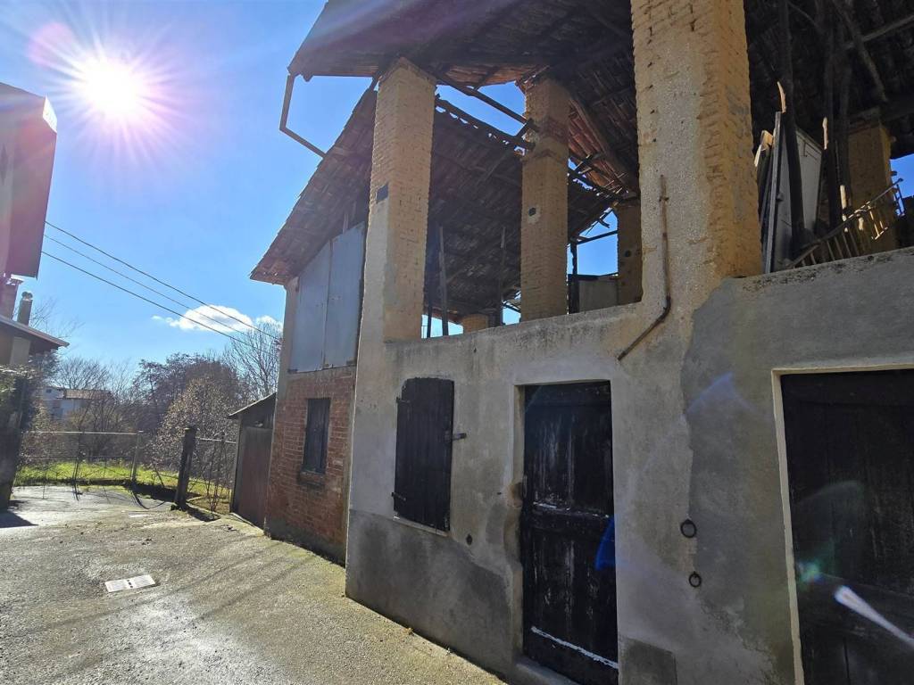 Rustico / casale a Biella in Strada Canton Buco - Foto 4