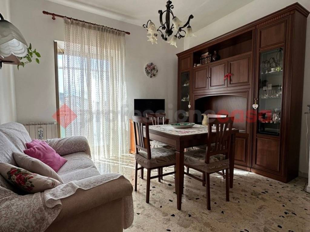 Appartamento a Minturno in Via Tore , 14 - Foto 2