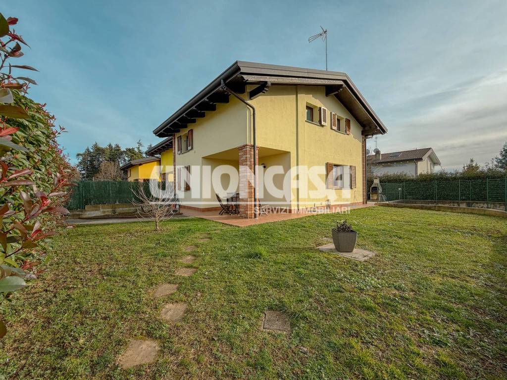 Villa a Limido comasco in Via Bisbino - Foto 2