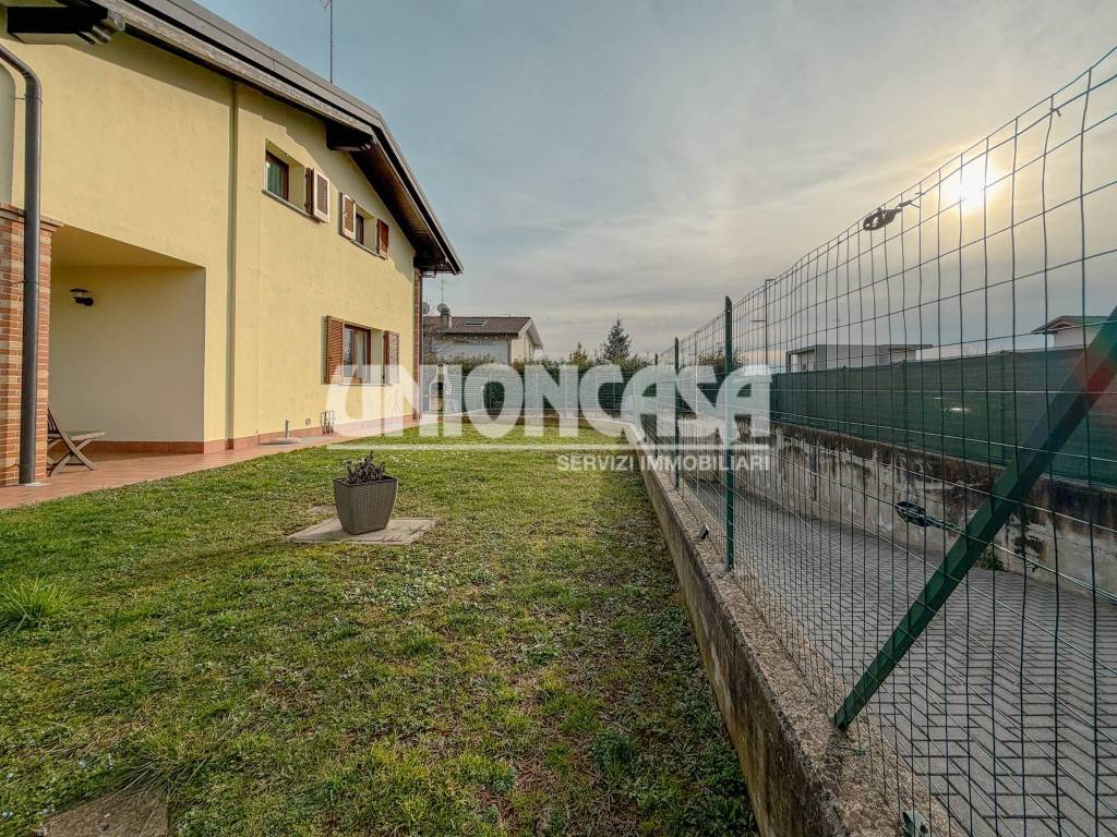 Villa a Limido comasco in Via Bisbino - Foto 3