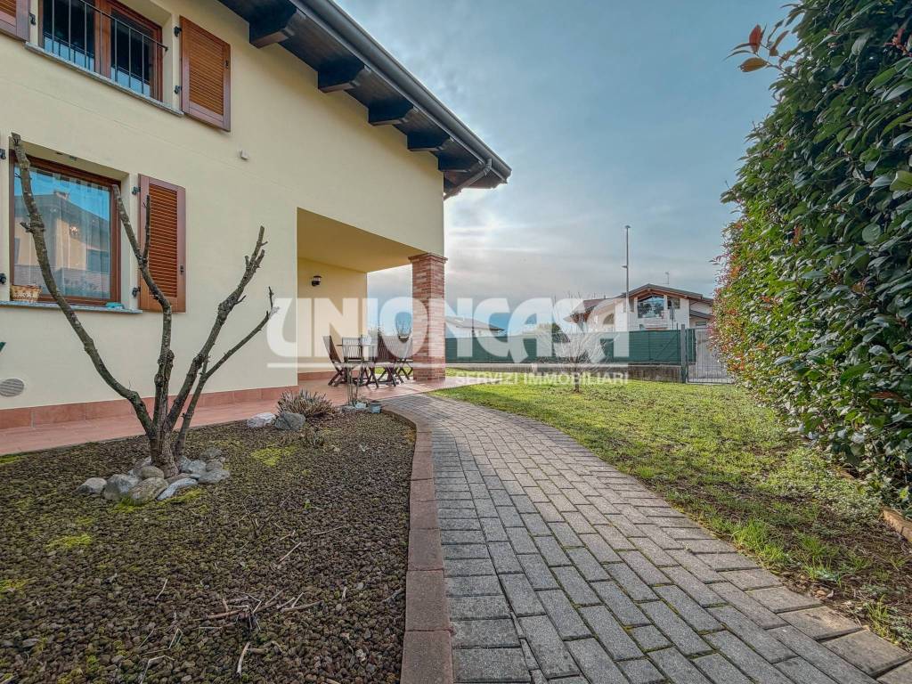 Villa a Limido comasco in Via Bisbino - Foto 4