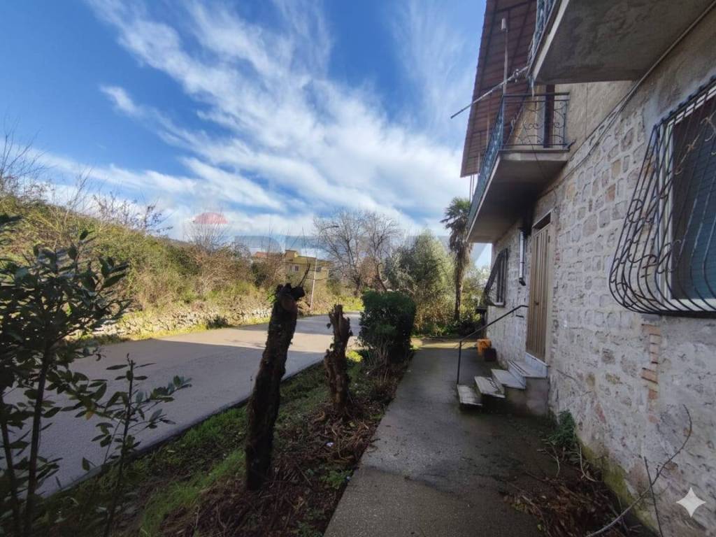 Casa indipendente a Santi cosma e damiano - Foto 3