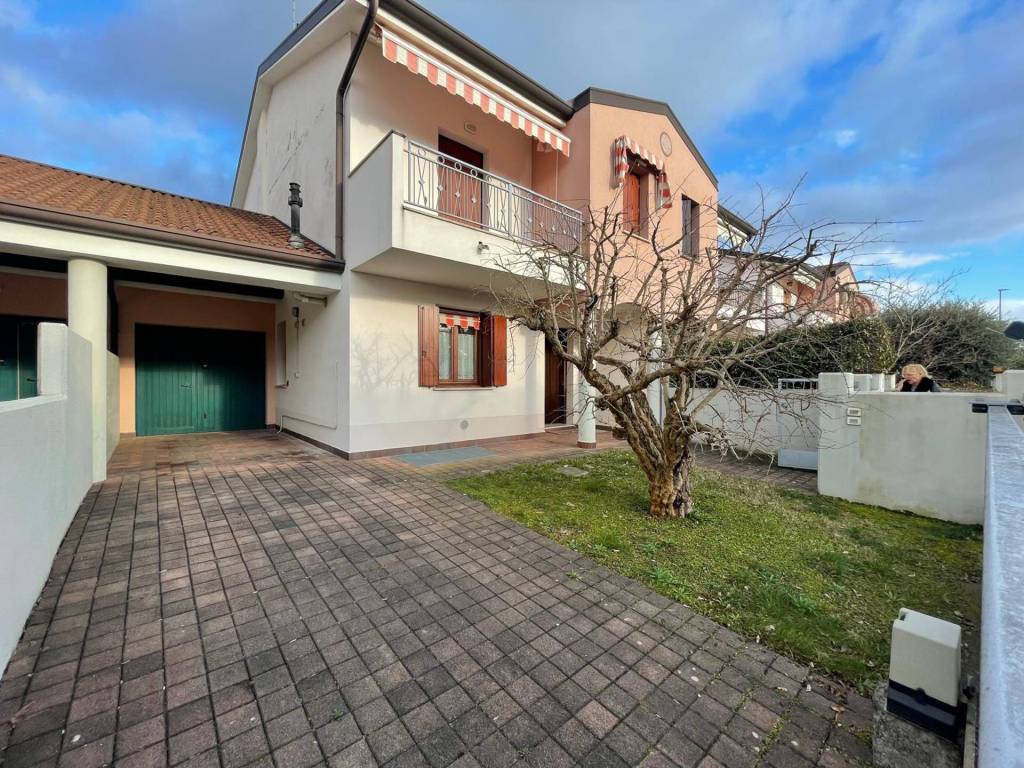 Villa a Ronchi dei legionari - Foto 2