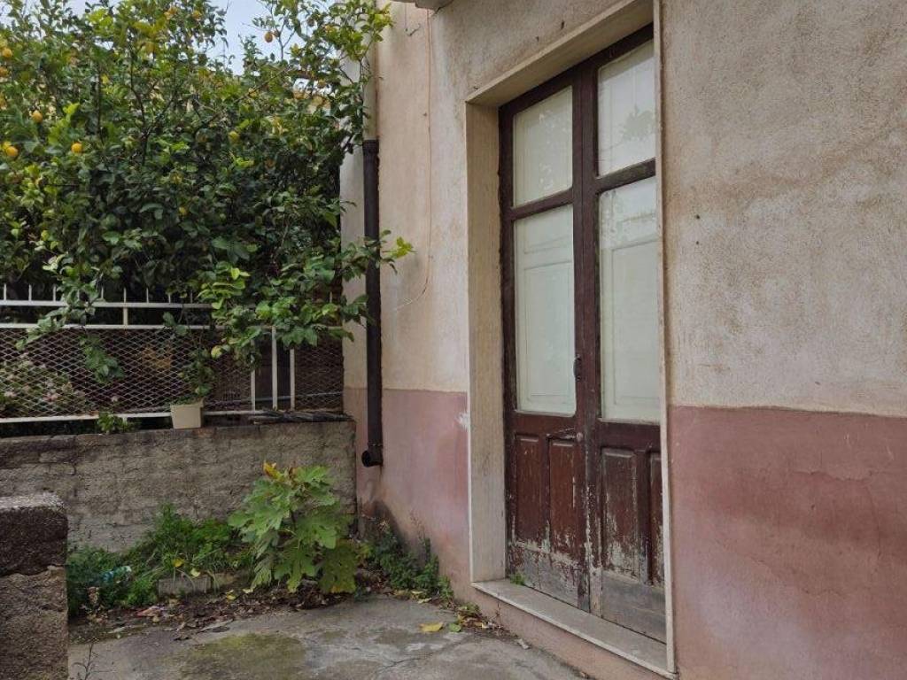 Palazzo / stabile a Reggio calabria in Via Saracinello al Torrente, 13 - Foto 4