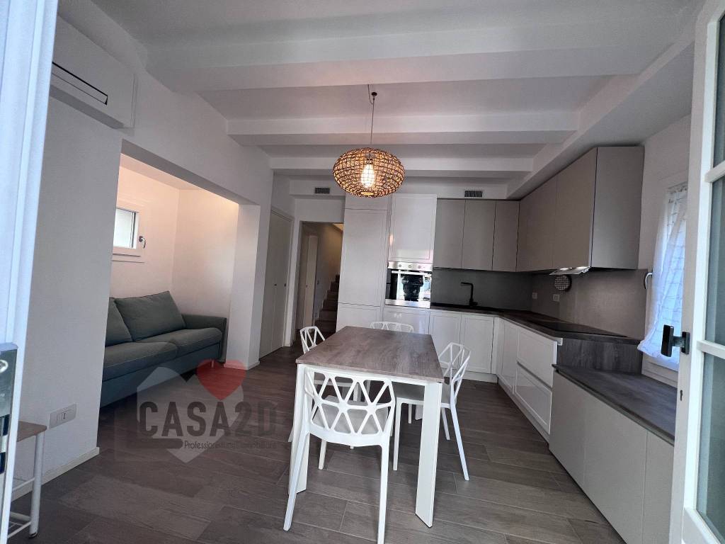 Villa a Rimini in Viale Salvatore Bartoli, 10 - Foto 3