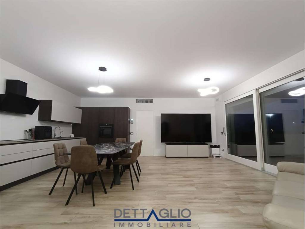 Appartamento a Camponogara in Via 8 marzo, 1 - Foto 2