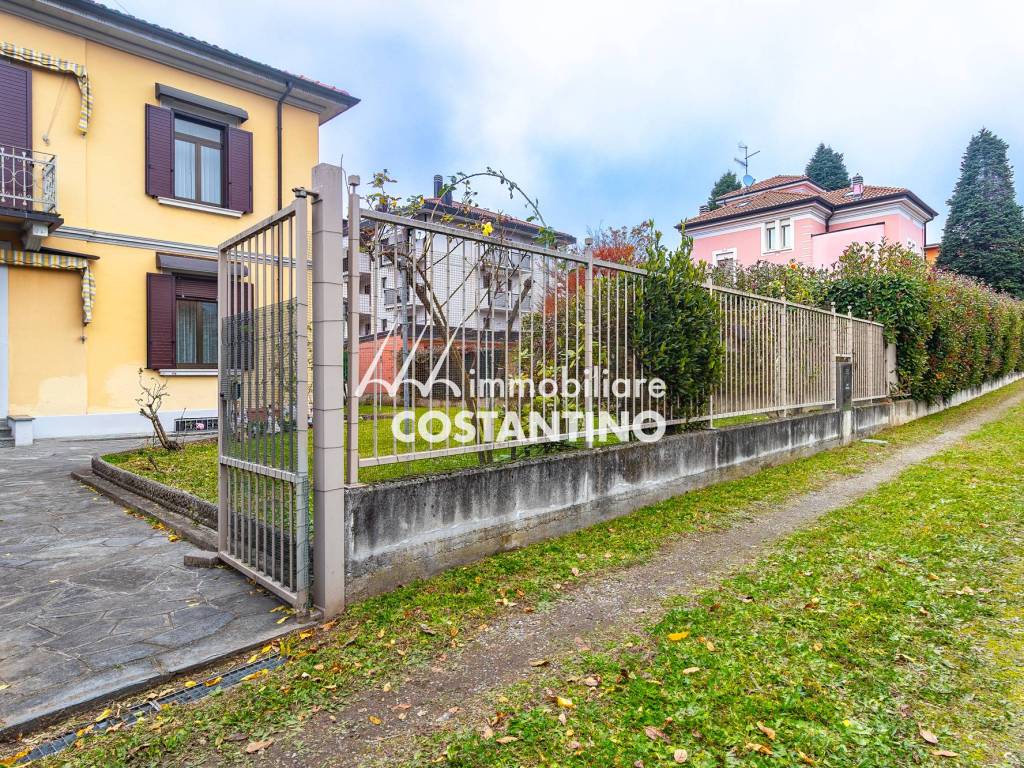 Villa a Luino in Via Bernardino Luini - Foto 4