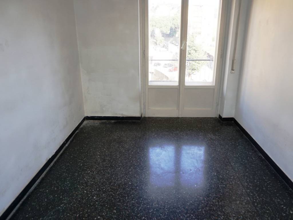 Appartamento a Genova in Via Bartolomeo Carrea, 5 - Foto 4