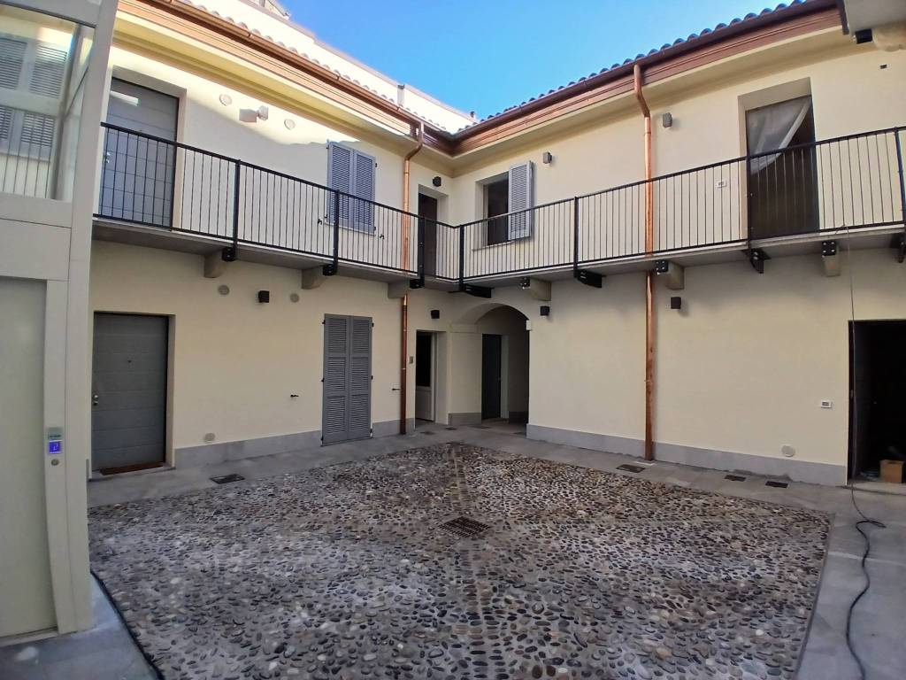 Appartamento a Pavia in Via Pietro Azzario - Foto 5