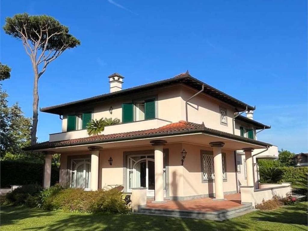 Villa a Forte dei marmi in via padre ignazio da carrara , 35 - Foto 2