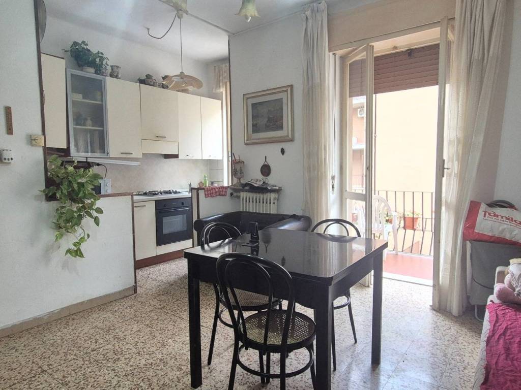 Appartamento a Verona in Via Adriano Valerini, 25 - Foto 5