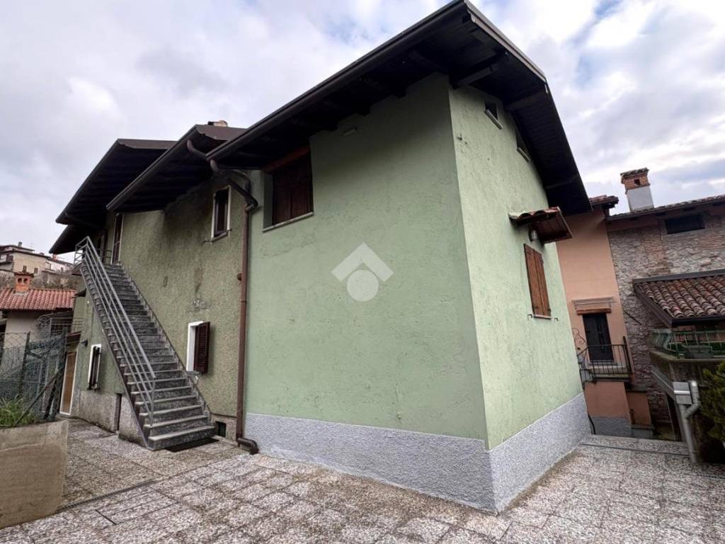 Casa indipendente a Palazzago in Via Acqua, 48 - Foto 3