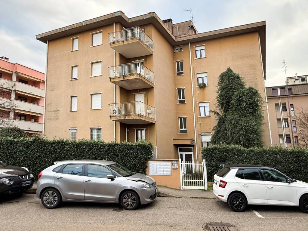 Appartamento a Saronno in Via Pozzo - Foto 2