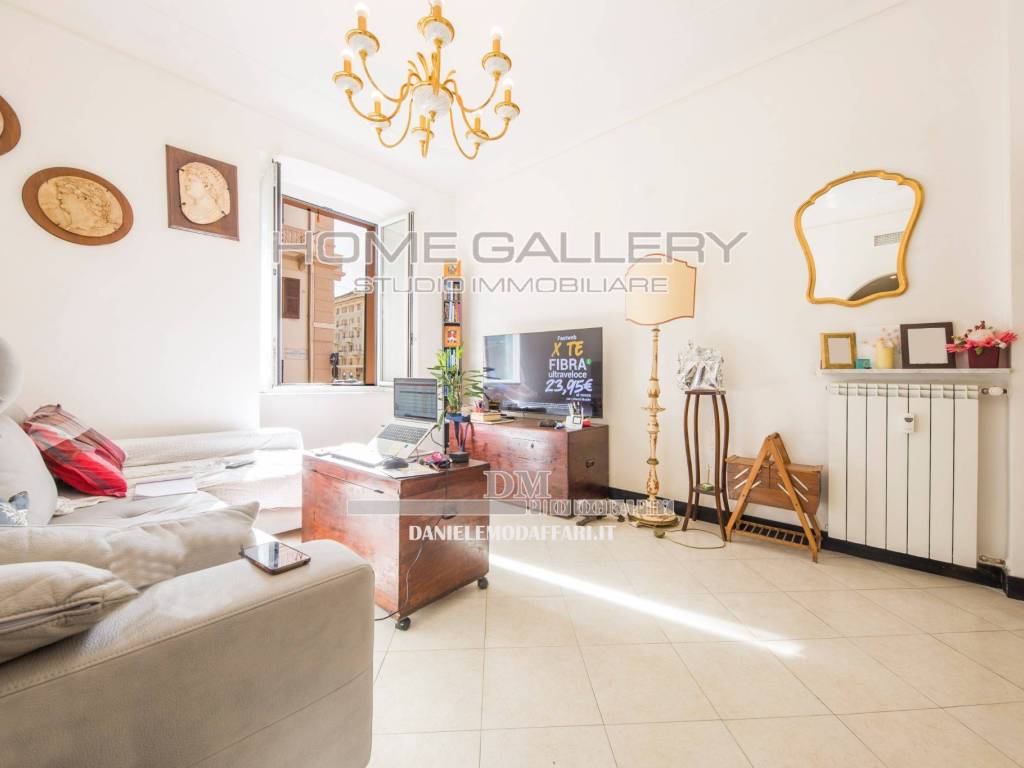 Appartamento a Genova in Via Giuseppe Casaregis - Foto 4