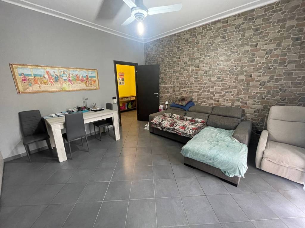 Appartamento a Alessandria in Via Giorgio Stephenson - Foto 2