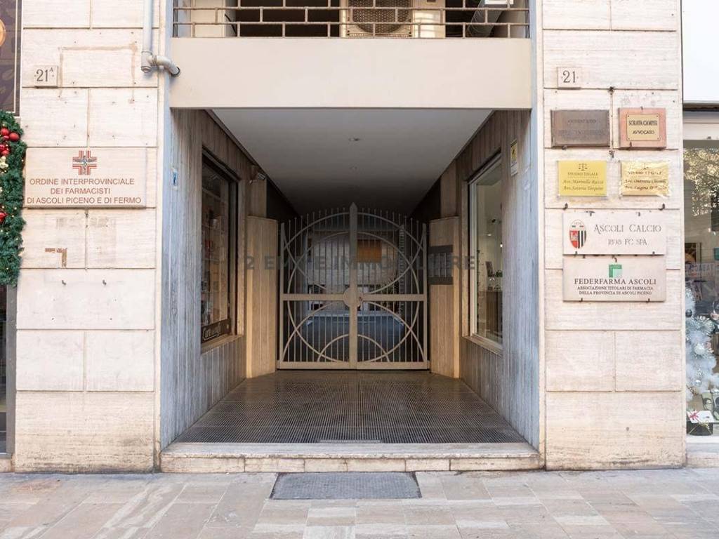 Appartamento a Ascoli piceno in CORSO VITTORIO EMANUELE 21 - Foto 2