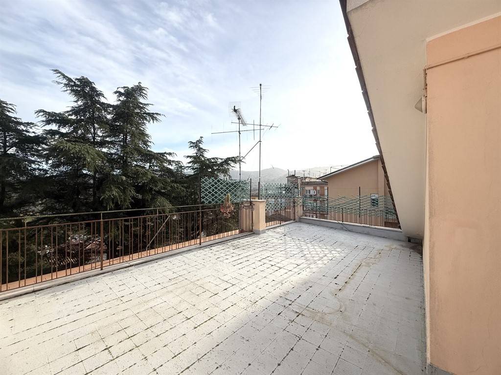 Appartamento a Colonna in Via della Fontana - Foto 4