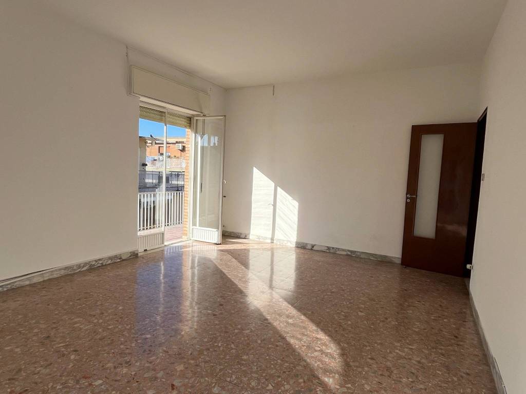 Appartamento a Pozzuoli in Via Vecchia San Gennaro, 42 - Foto 2