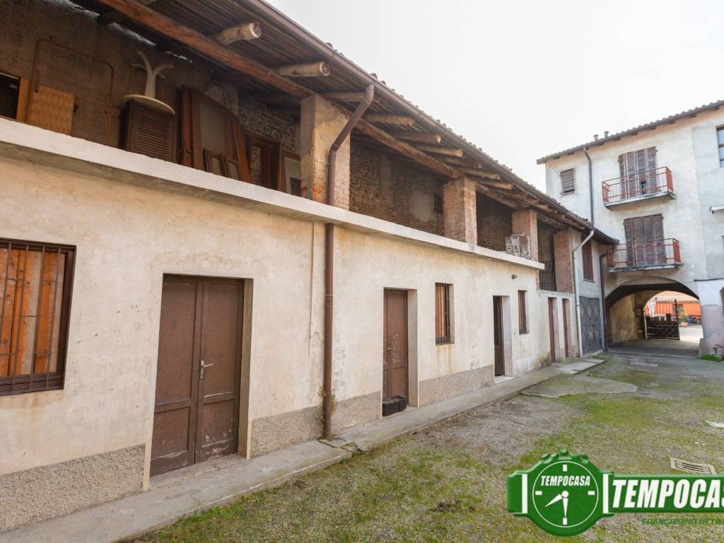 Casa indipendente a Rivolta d'adda in Piazza Camillo Benso di Cavour - Foto 4