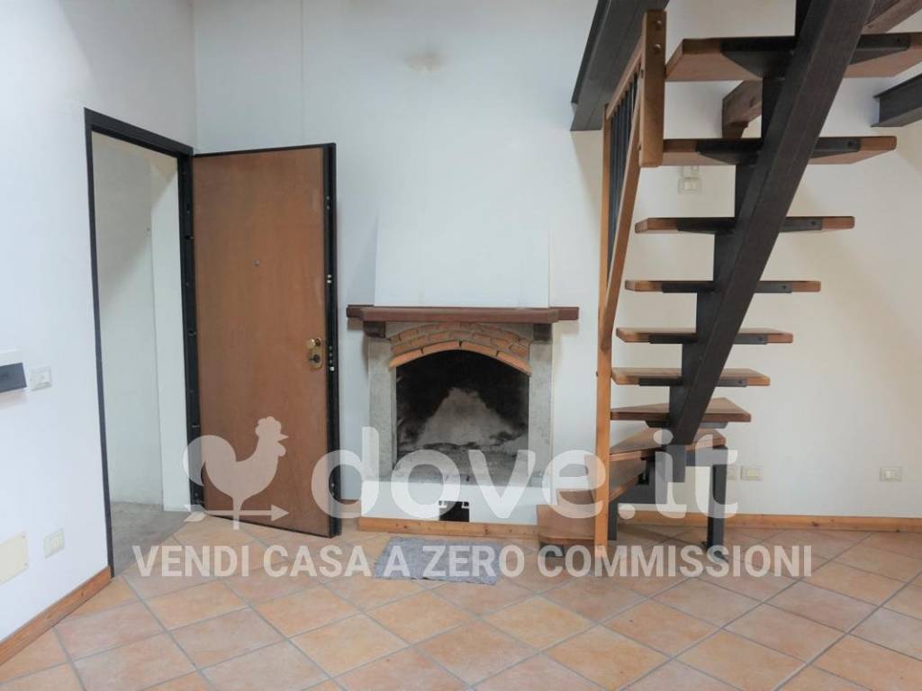 Loft / open space a Besana in brianza in Piazza San Francesco, 3 - Foto 2