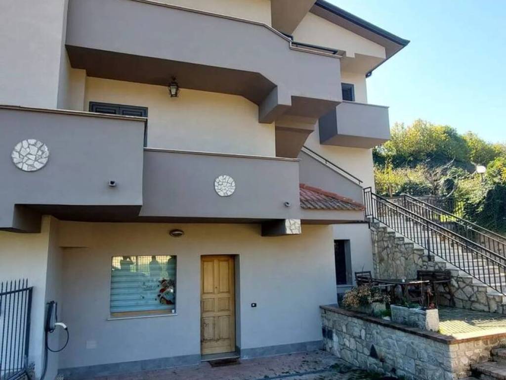 Villa a Melfi in Contrada Noce Scancanata No Number - Foto 3