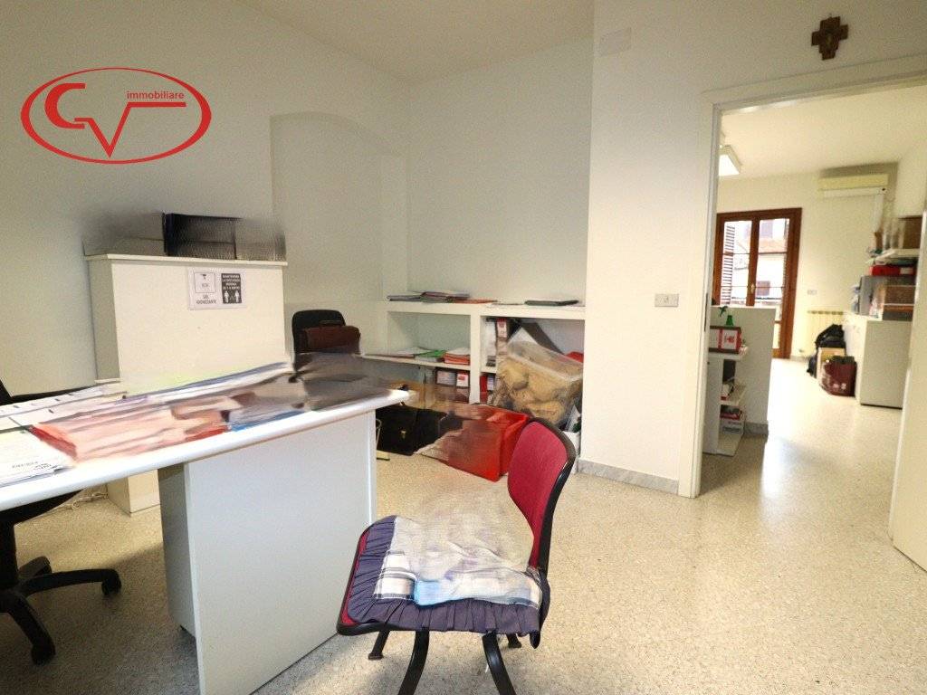 Immobile a Montevarchi in Piazza della Repubblica - Foto 2