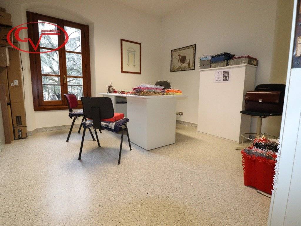 Immobile a Montevarchi in Piazza della Repubblica - Foto 4