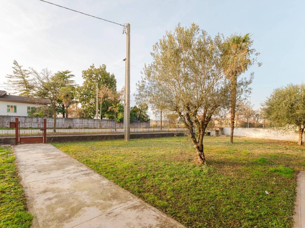 Villa a Paese in Via Arrigo Boito, 3 - Foto 4