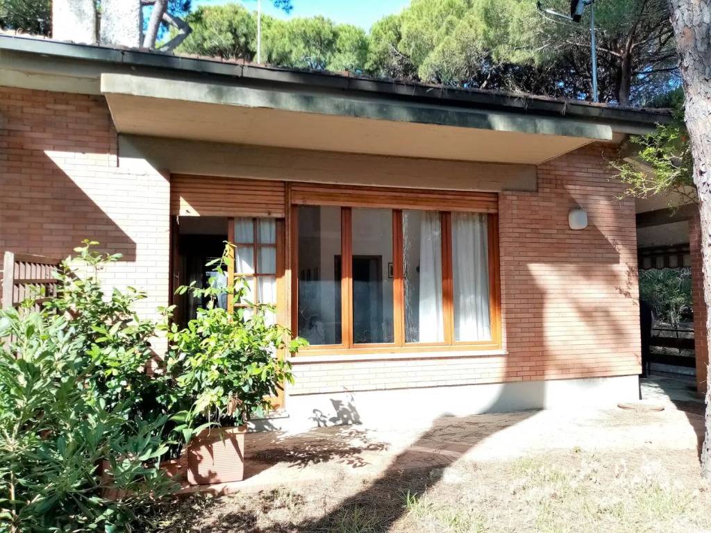 Villa a Grosseto in Via Dell'Oleandro No Number - Foto 2