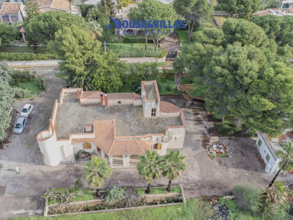 Villa a Siracusa in VIA DEI TRIREMI - Foto 4