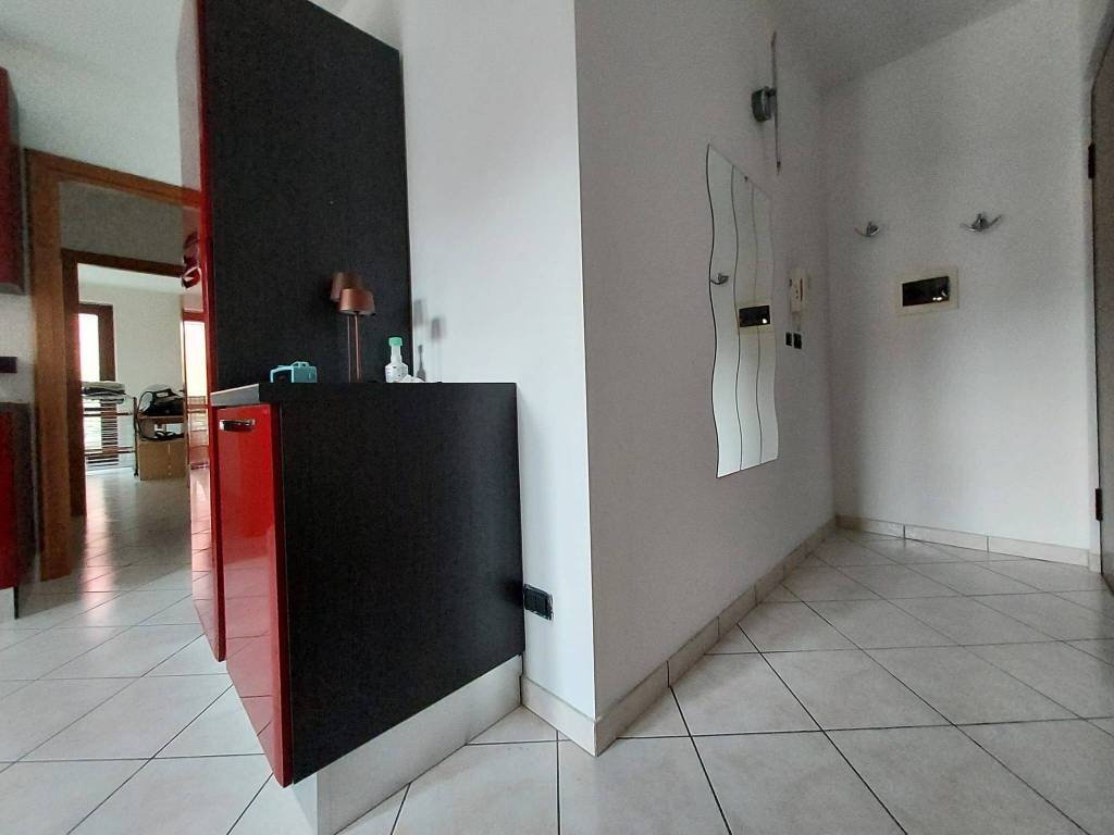Appartamento a Carmagnola in Via Bornaresio - Foto 2