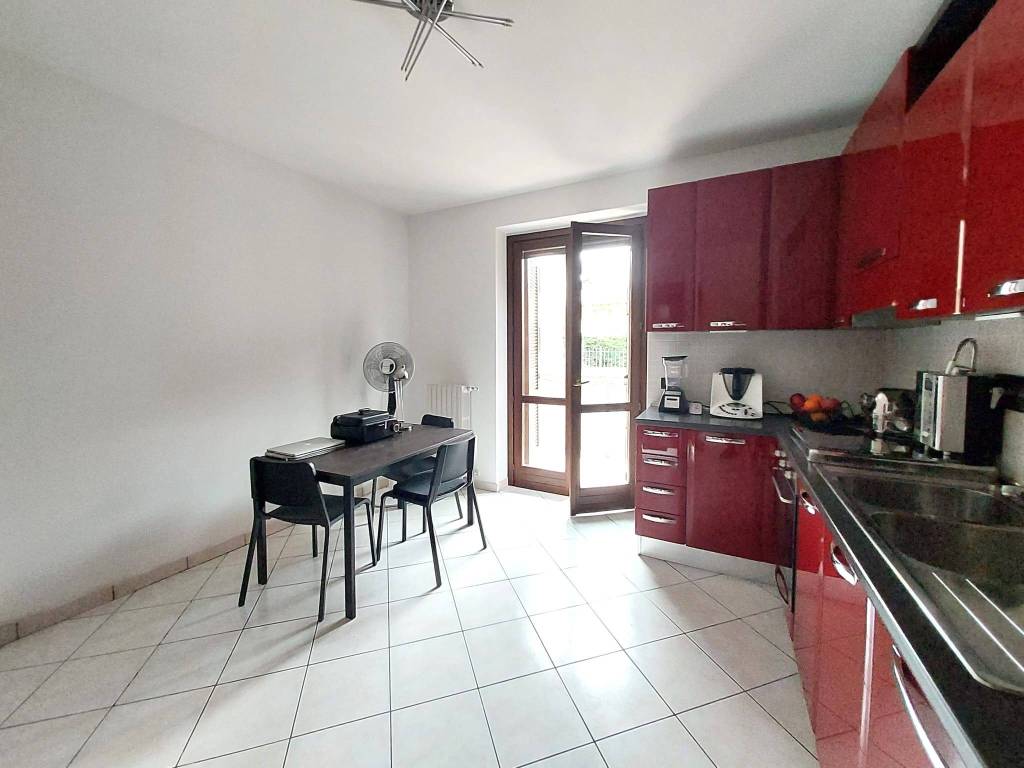 Appartamento a Carmagnola in Via Bornaresio - Foto 5