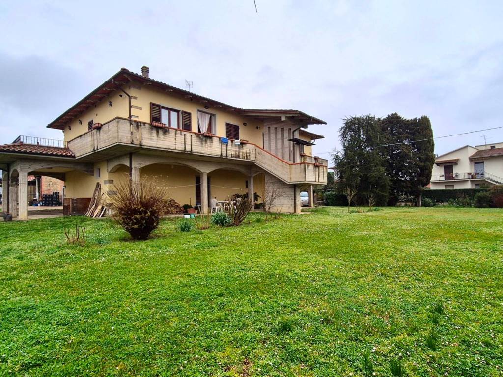 Villa a Terranuova bracciolini in Frazione Campogialli - Foto 2