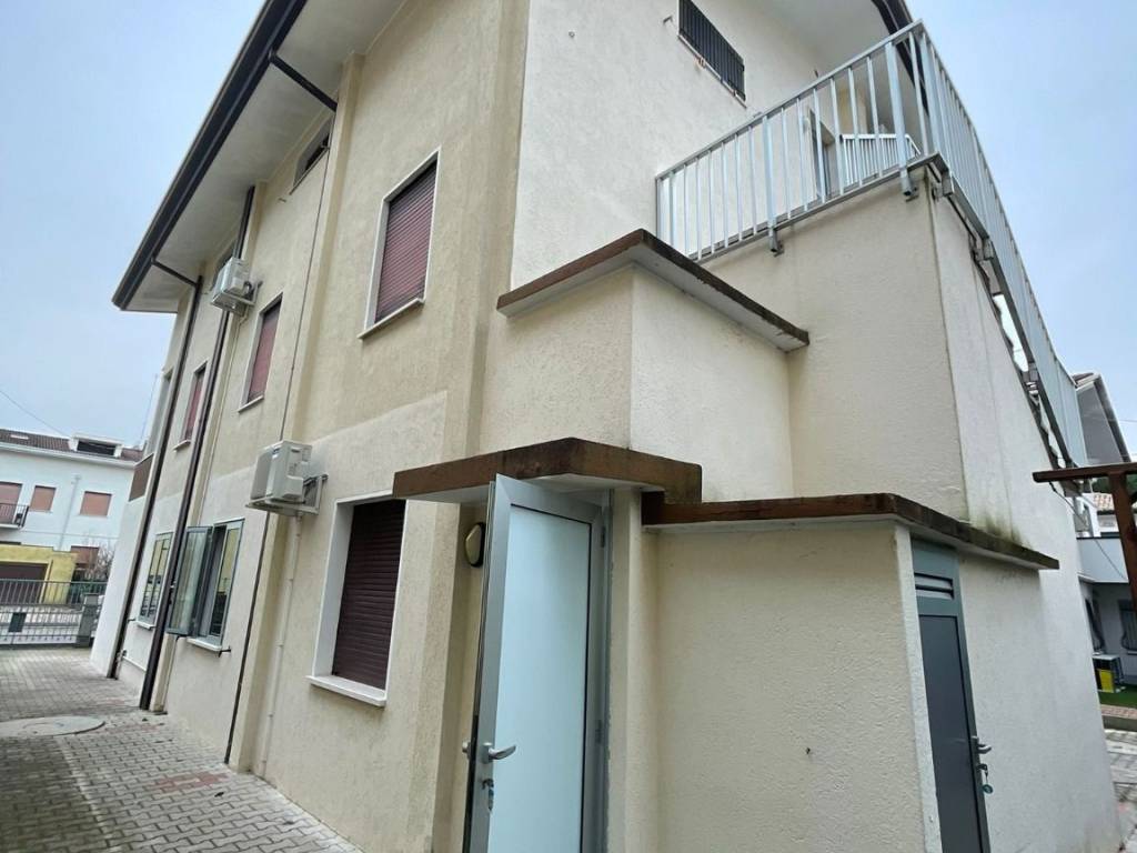 Appartamento a Jesolo in Via Niccolò Tommaseo - Foto 5