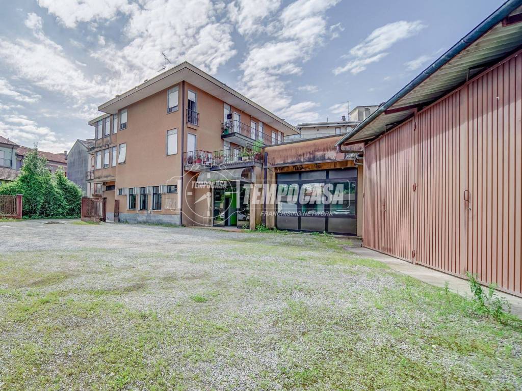 Immobile a Borgomanero in Corso Mazzini - Foto 2