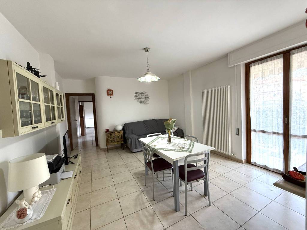 Appartamento a Alba adriatica in Via Lucania - Foto 4