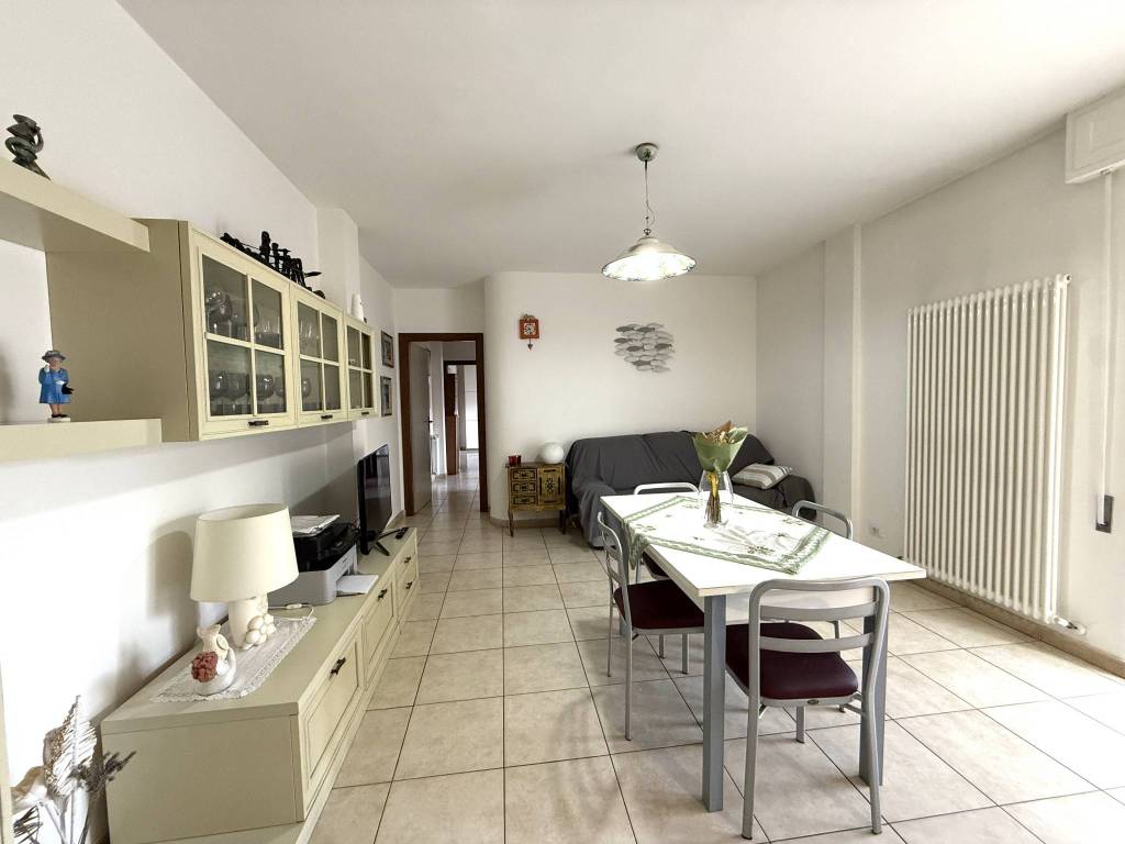 Appartamento a Alba adriatica in Via Lucania - Foto 5