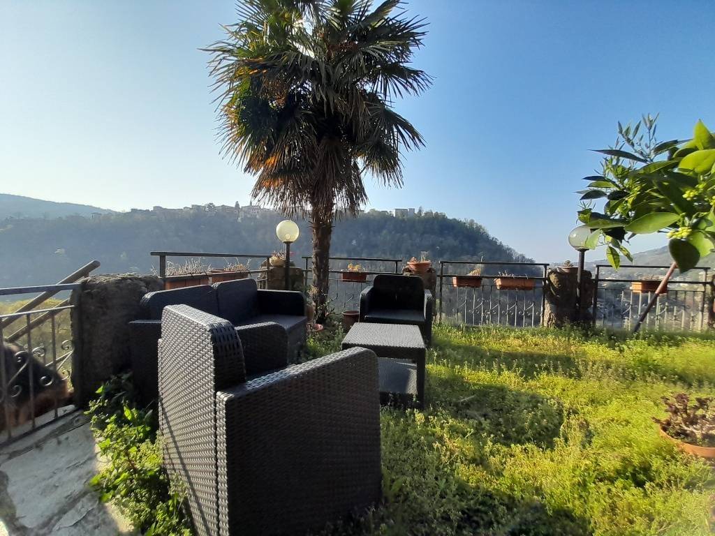 Villa a Caslino d'erba in Vicolo Armando Diaz - Foto 2